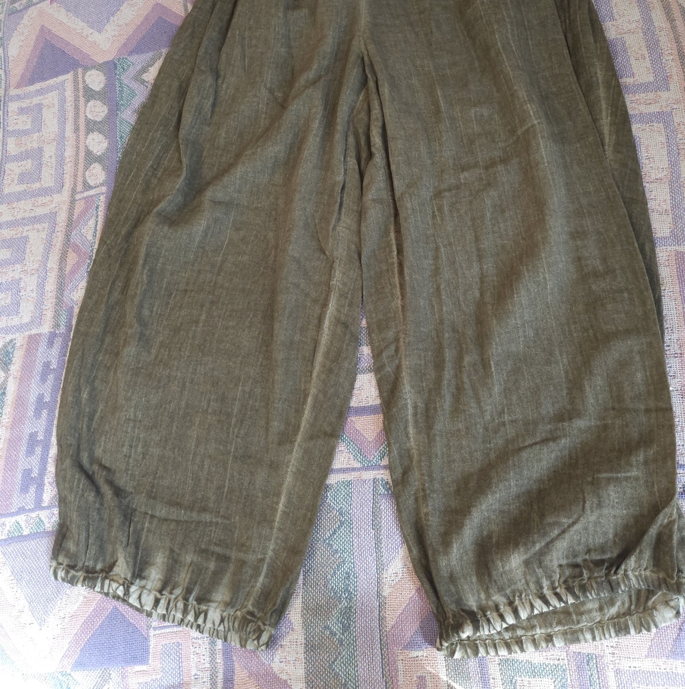 FREE PEOPLE Travel Light Halter Jumpsuit Size XS - Picture 3 of 10